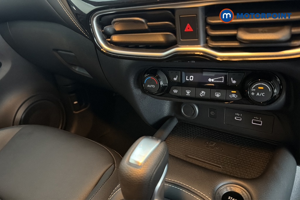 Nissan Juke Tekna Automatic Petrol-Electric Hybrid SUV - Stock Number (1672359) - 12th supplementary image