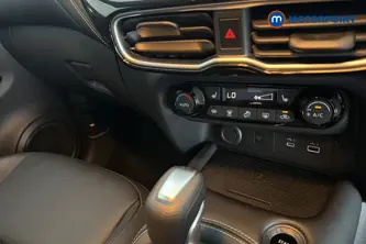 Nissan Juke Tekna Automatic Petrol-Electric Hybrid SUV - Stock Number (1672359) - 12th supplementary image