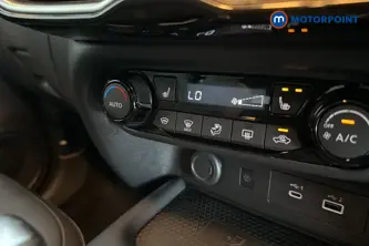 Nissan Juke Tekna Automatic Petrol-Electric Hybrid SUV - Stock Number (1672359) - 14th supplementary image