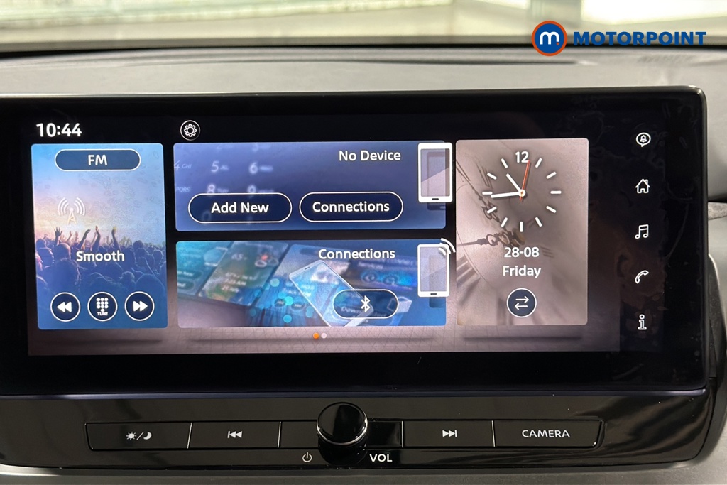 Nissan Qashqai Acenta Premium Manual Petrol SUV - Stock Number (1672431) - 995th supplementary image