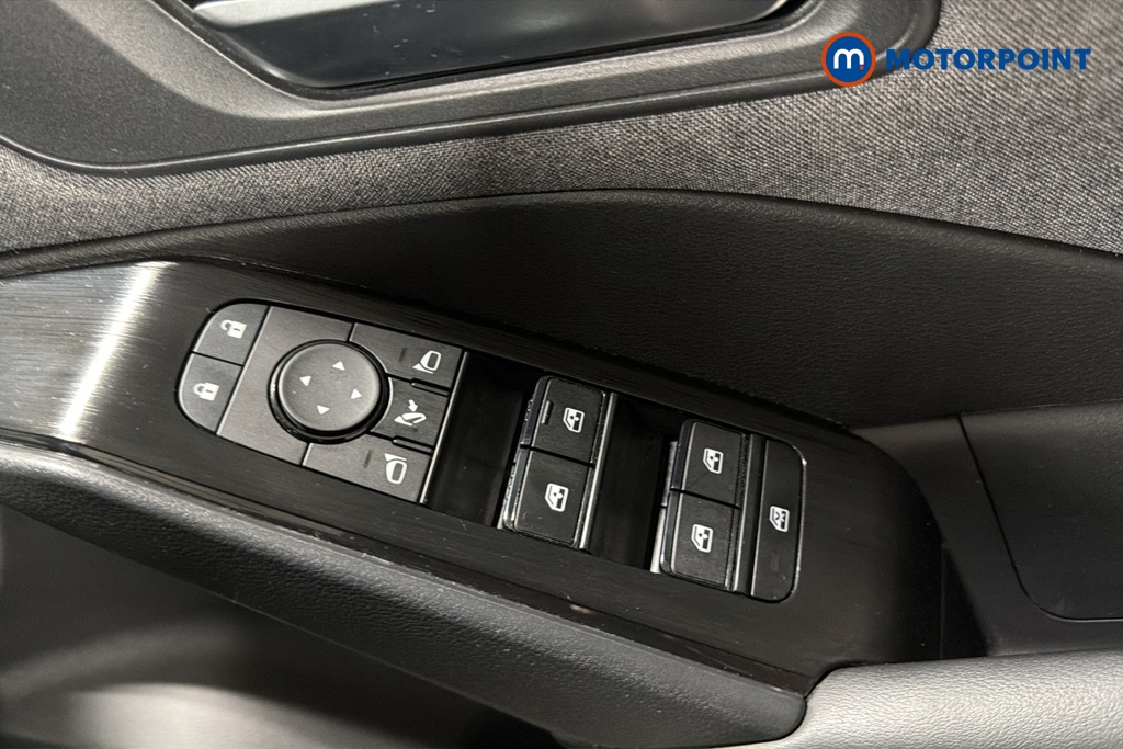 Nissan Qashqai Acenta Premium Manual Petrol SUV - Stock Number (1672431) - 19th supplementary image