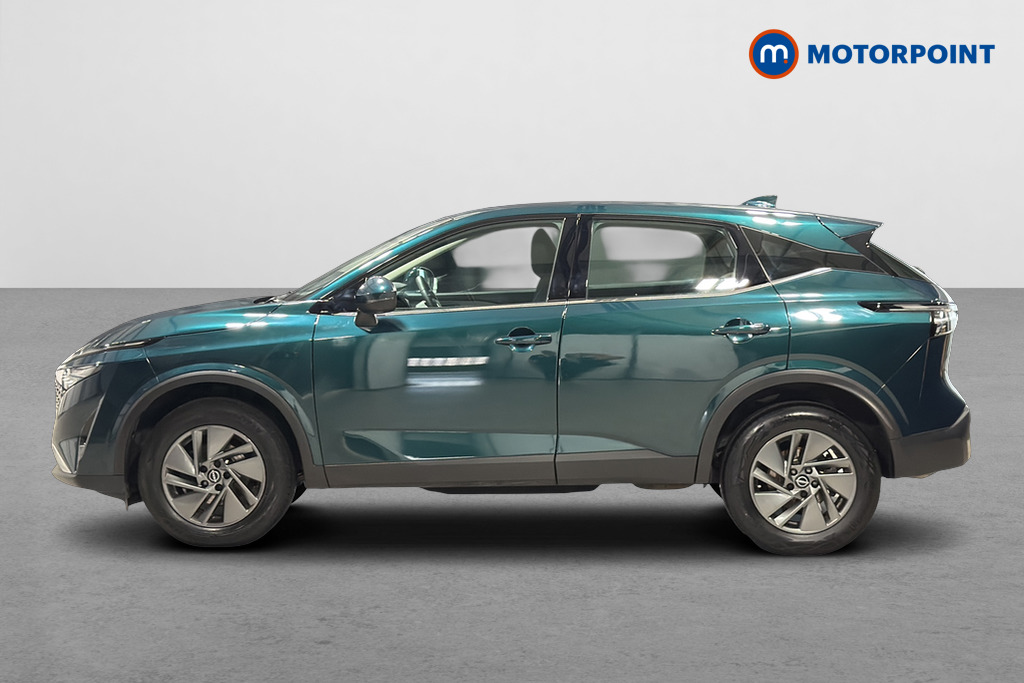 Nissan Qashqai Acenta Premium Manual Petrol SUV - Stock Number (1672431) - Drivers side