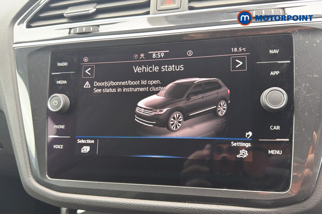 Volkswagen Tiguan Life Automatic Diesel SUV - Stock Number (1672610) - 11th supplementary image