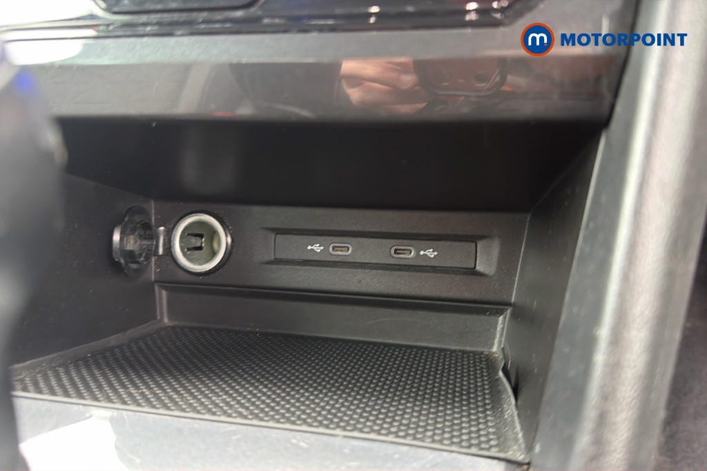 Volkswagen Tiguan Life Automatic Diesel SUV - Stock Number (1672610) - 13th supplementary image
