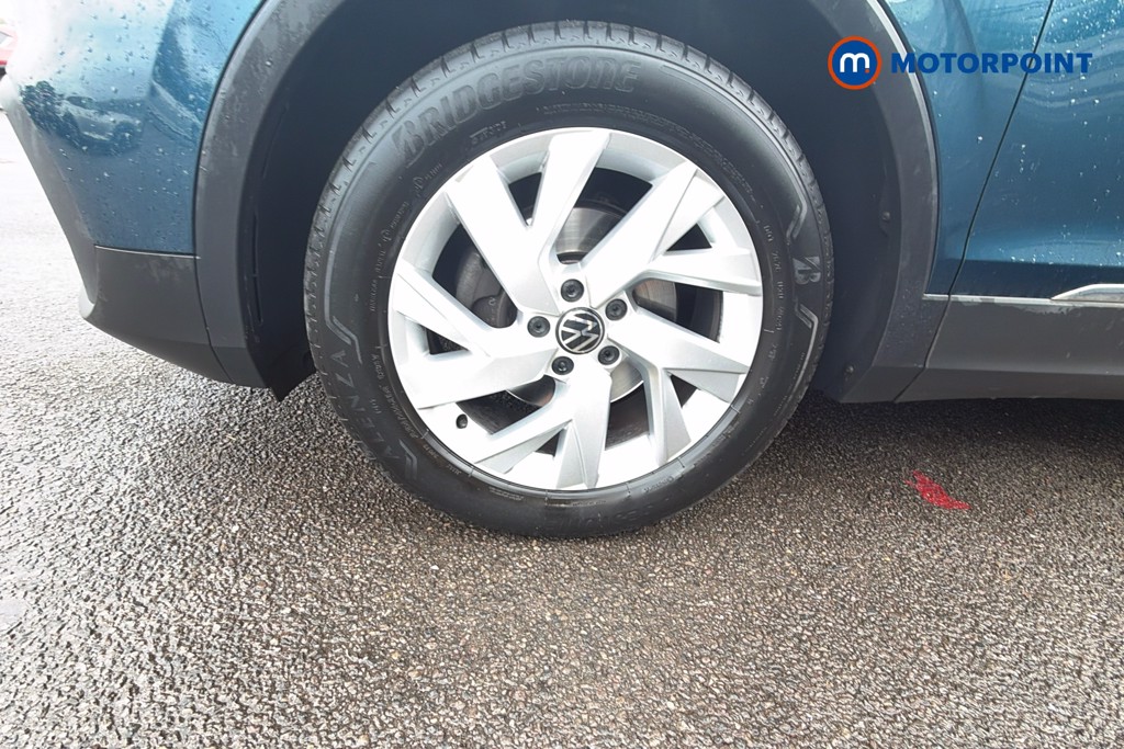 Volkswagen Tiguan Life Automatic Diesel SUV - Stock Number (1672610) - 38th supplementary image