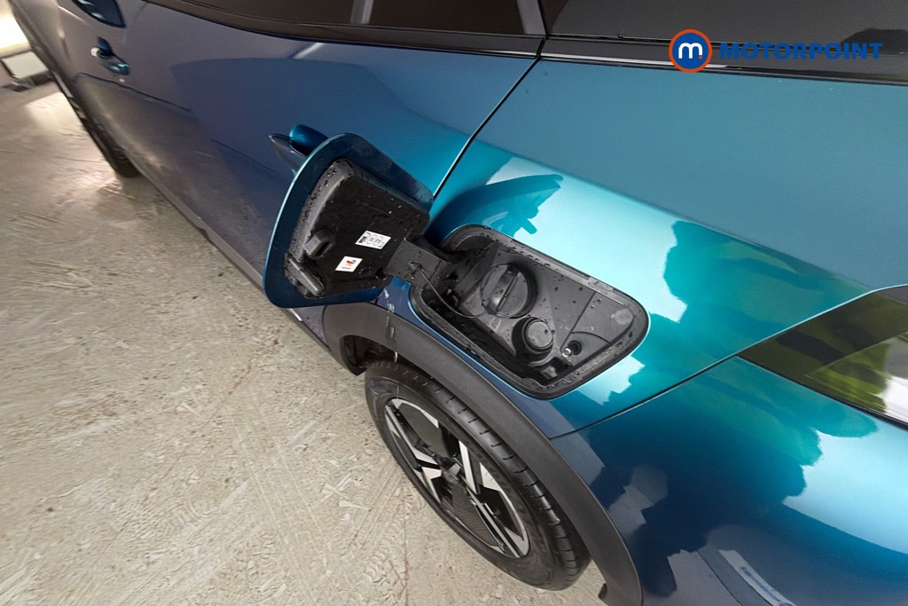 Peugeot 2008 GT Automatic Petrol SUV - Stock Number (1672624) - 41st supplementary image