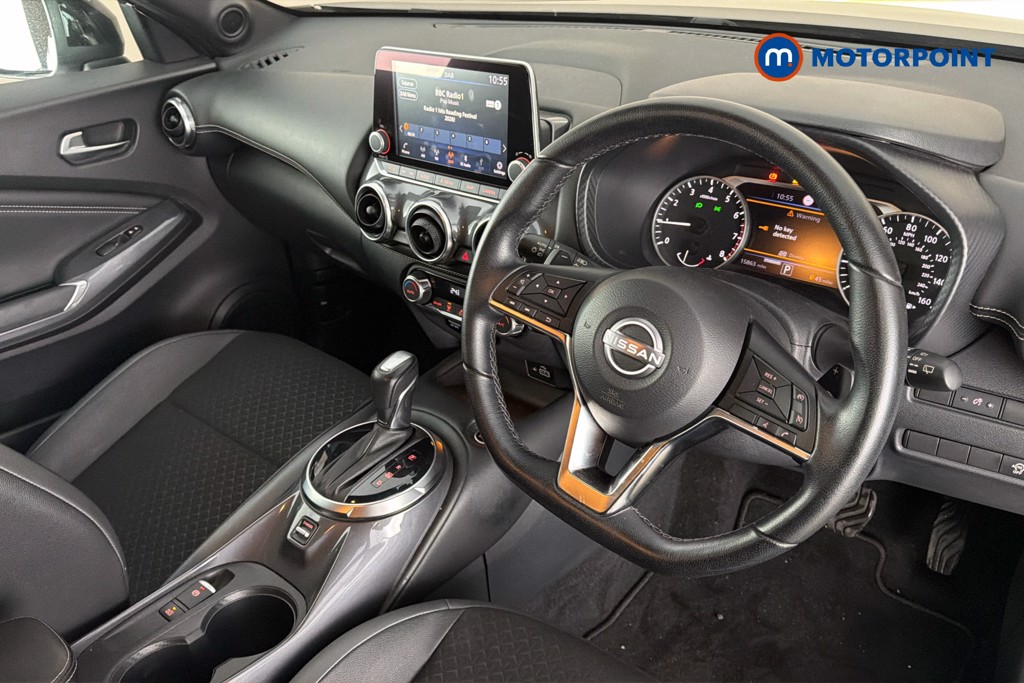 Nissan Juke N-Connecta Automatic Petrol SUV - Stock Number (1672697) - 2nd supplementary image