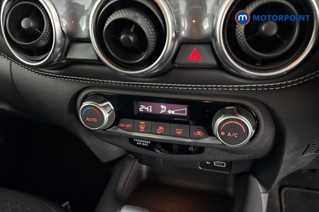 Nissan Juke N-Connecta Automatic Petrol SUV - Stock Number (1672697) - 12th supplementary image