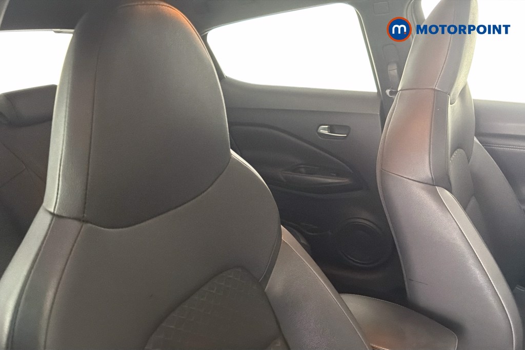 Nissan Juke N-Connecta Automatic Petrol SUV - Stock Number (1672697) - 23rd supplementary image