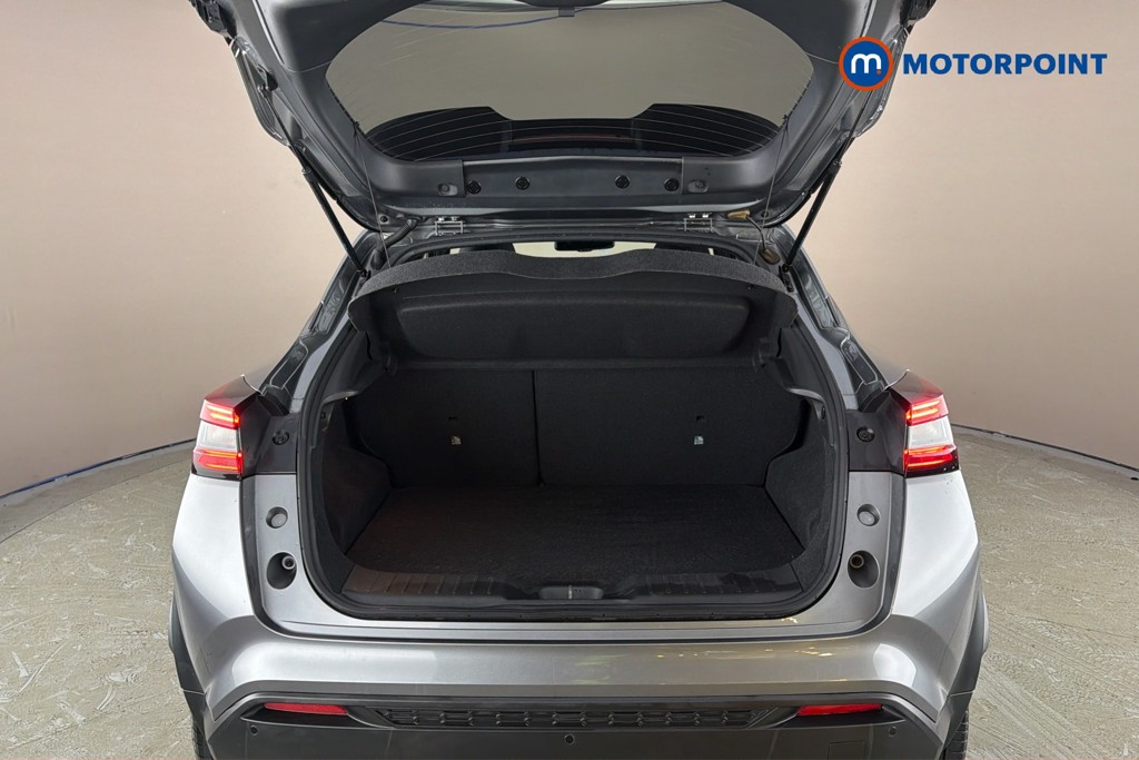 Nissan Juke N-Connecta Automatic Petrol SUV - Stock Number (1672697) - 33rd supplementary image