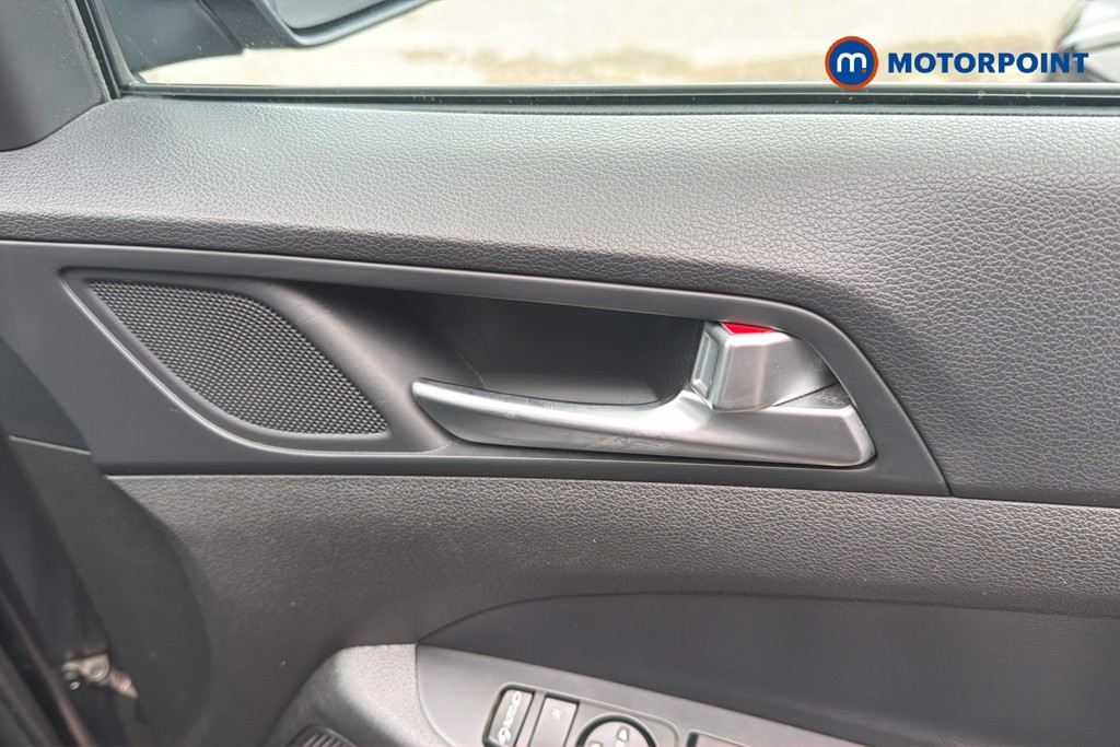 Hyundai Tucson Se Nav Manual Petrol SUV - Stock Number (1672816) - 3rd supplementary image