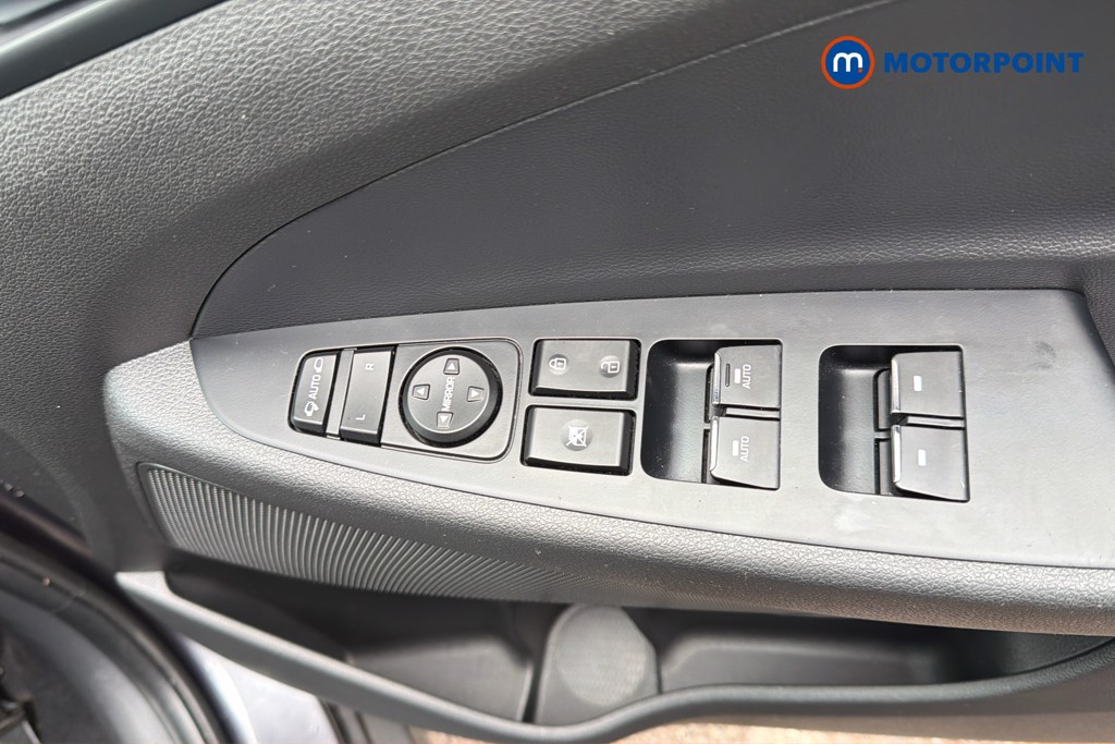 Hyundai Tucson Se Nav Manual Petrol SUV - Stock Number (1672816) - 4th supplementary image
