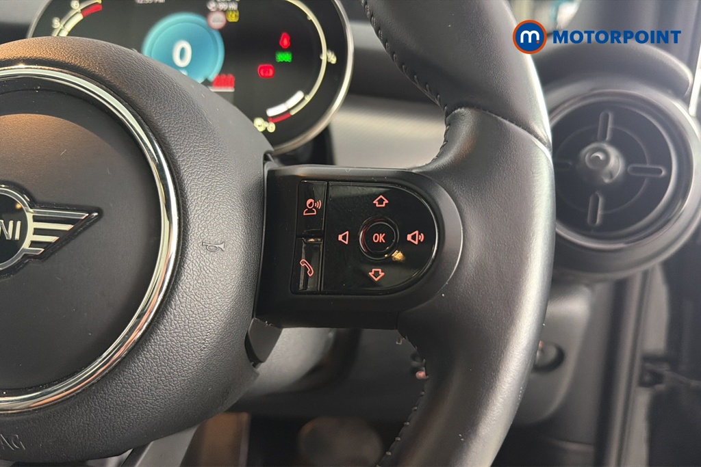 Mini Hatchback Cooper Exclusive Automatic Petrol Hatchback - Stock Number (1672863) - 3rd supplementary image