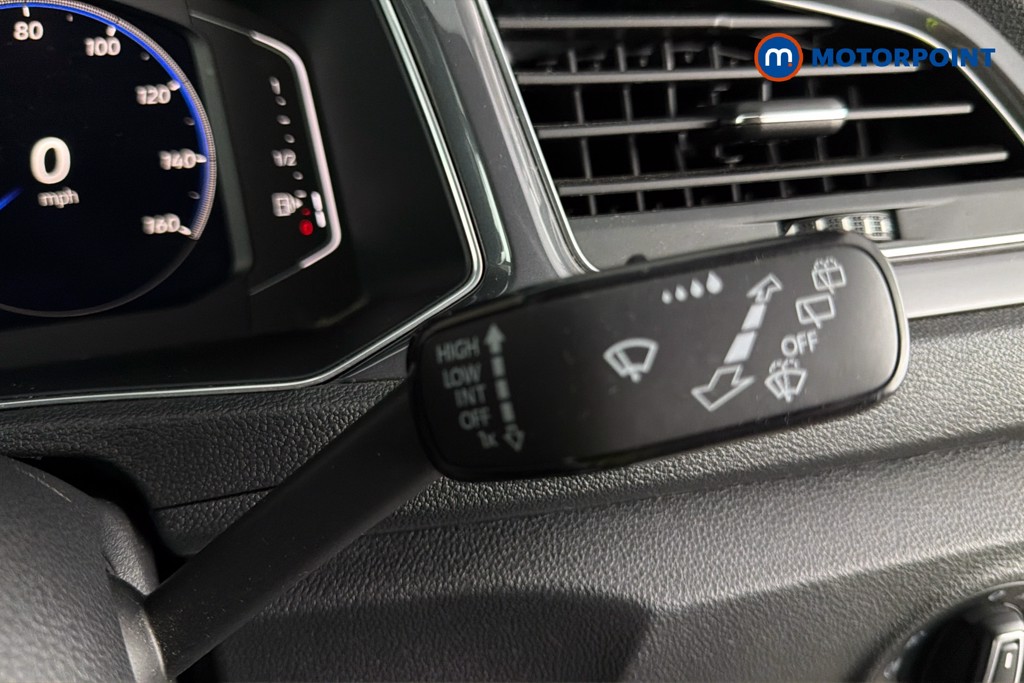 Volkswagen T-Roc R-Line Automatic Diesel SUV - Stock Number (1672866) - 7th supplementary image