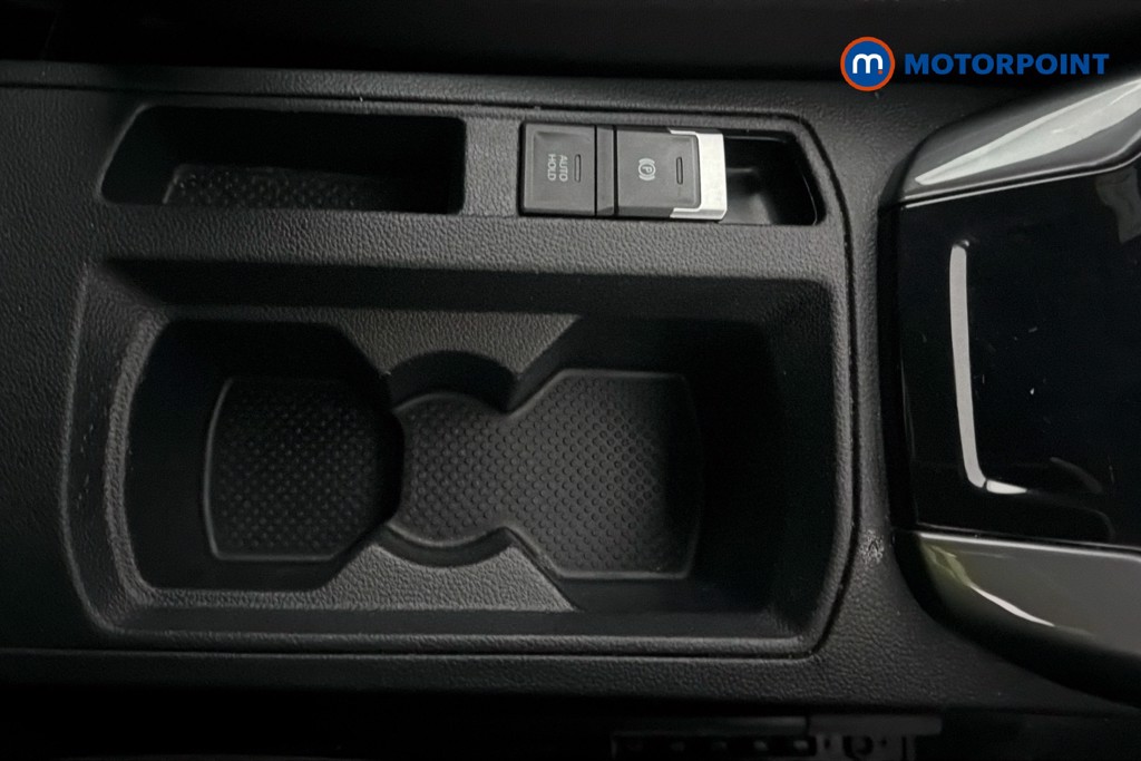 Volkswagen T-Roc R-Line Automatic Diesel SUV - Stock Number (1672866) - 16th supplementary image