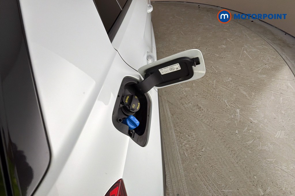 Volkswagen T-Roc R-Line Automatic Diesel SUV - Stock Number (1672866) - 41st supplementary image
