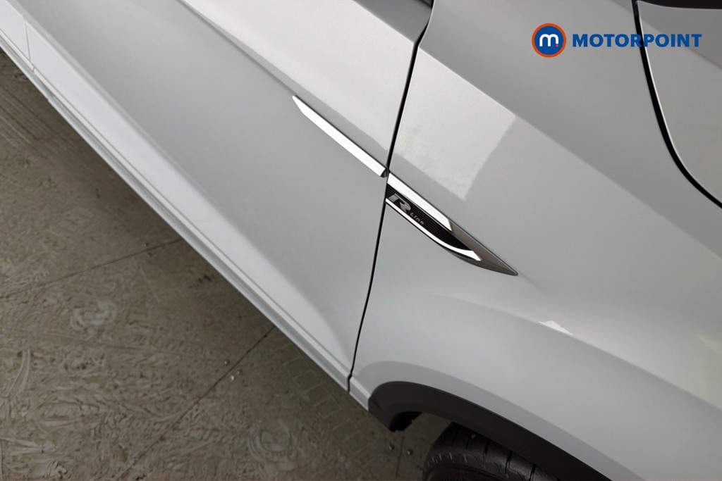 Volkswagen T-Roc R-Line Automatic Diesel SUV - Stock Number (1672866) - 46th supplementary image