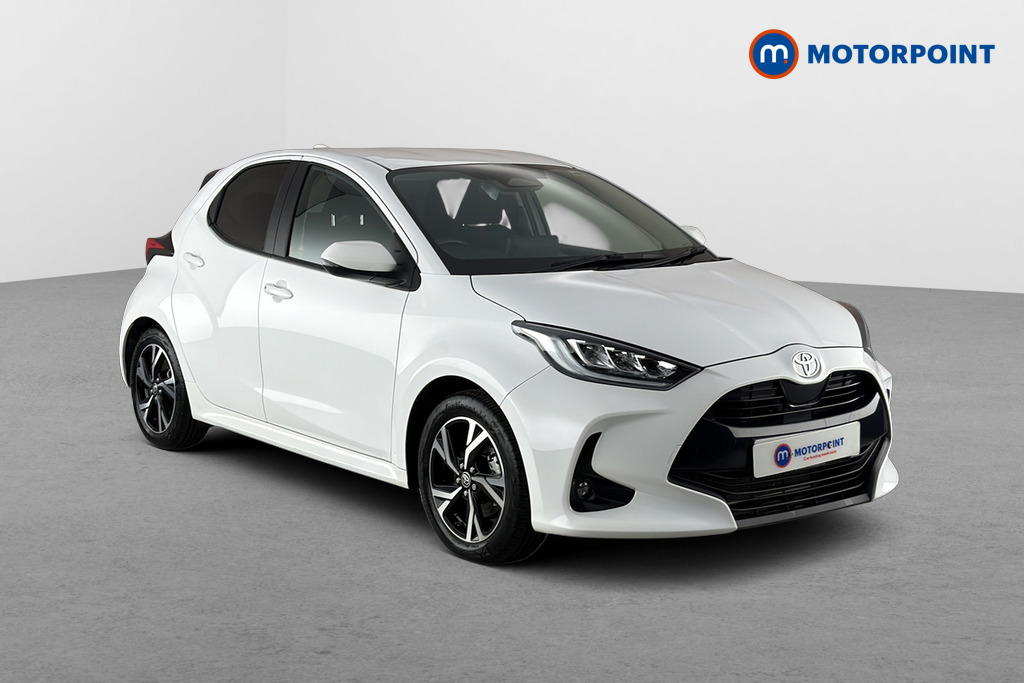 Toyota Yaris Design Automatic Petrol-Electric Hybrid Hatchback - Stock Number (1672912) - Drivers side front corner