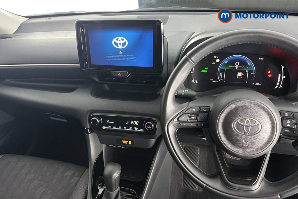 Toyota Yaris Design Automatic Petrol-Electric Hybrid Hatchback - Stock Number (1672912) - 1st supplementary image