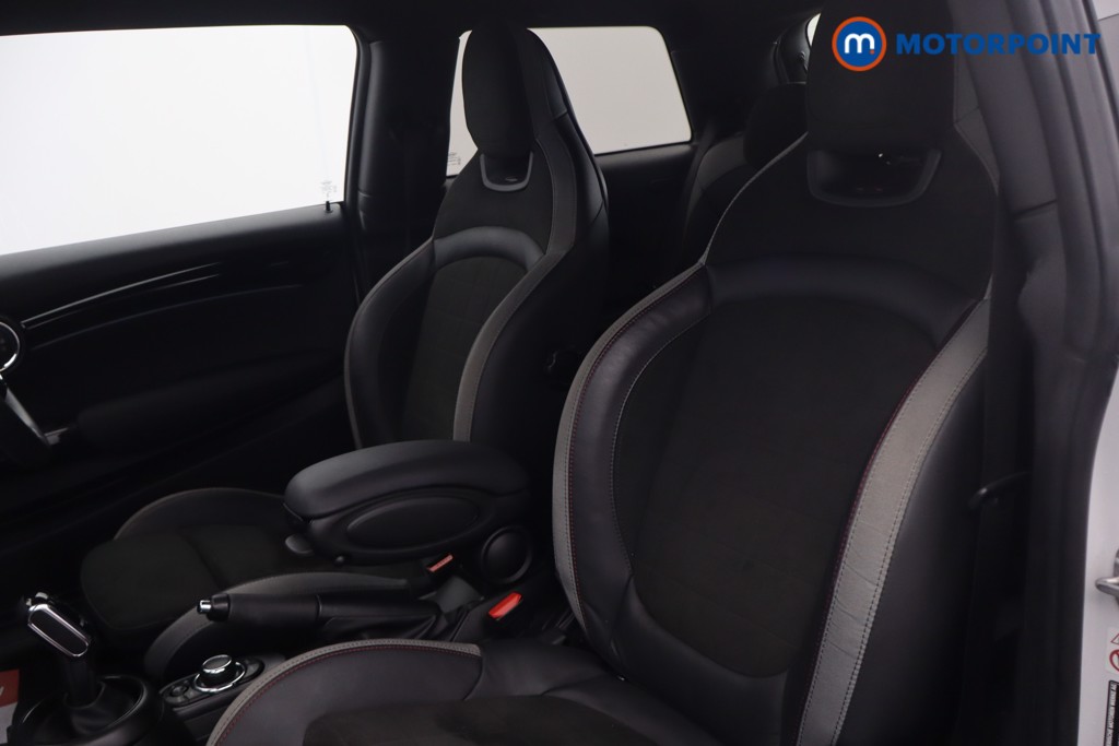 Mini Hatchback Cooper Sport Automatic Petrol Hatchback - Stock Number (1673077) - 30th supplementary image