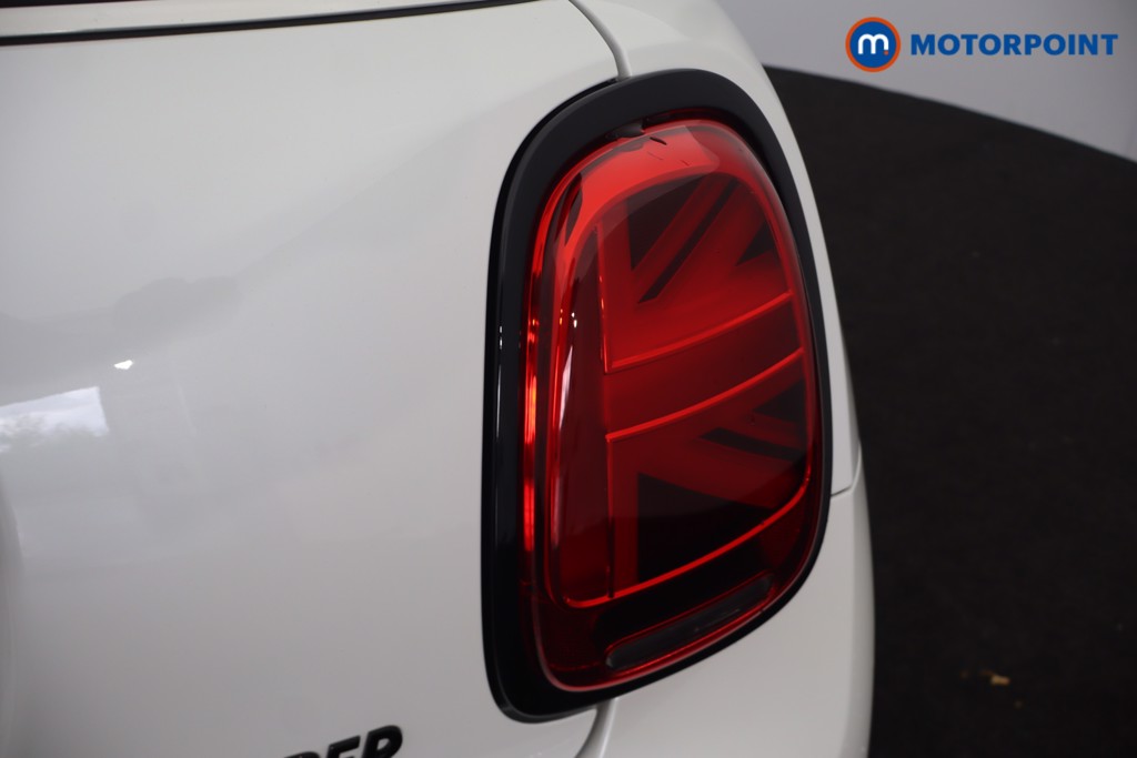 Mini Hatchback Cooper Sport Automatic Petrol Hatchback - Stock Number (1673077) - 40th supplementary image