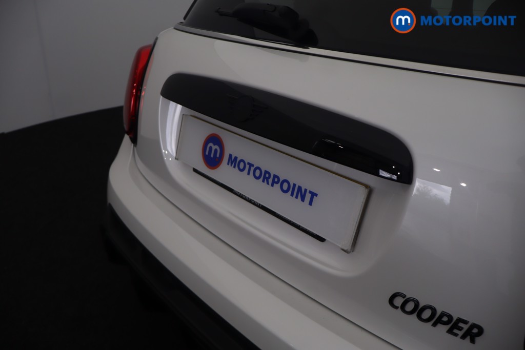 Mini Hatchback Cooper Sport Automatic Petrol Hatchback - Stock Number (1673077) - 41st supplementary image