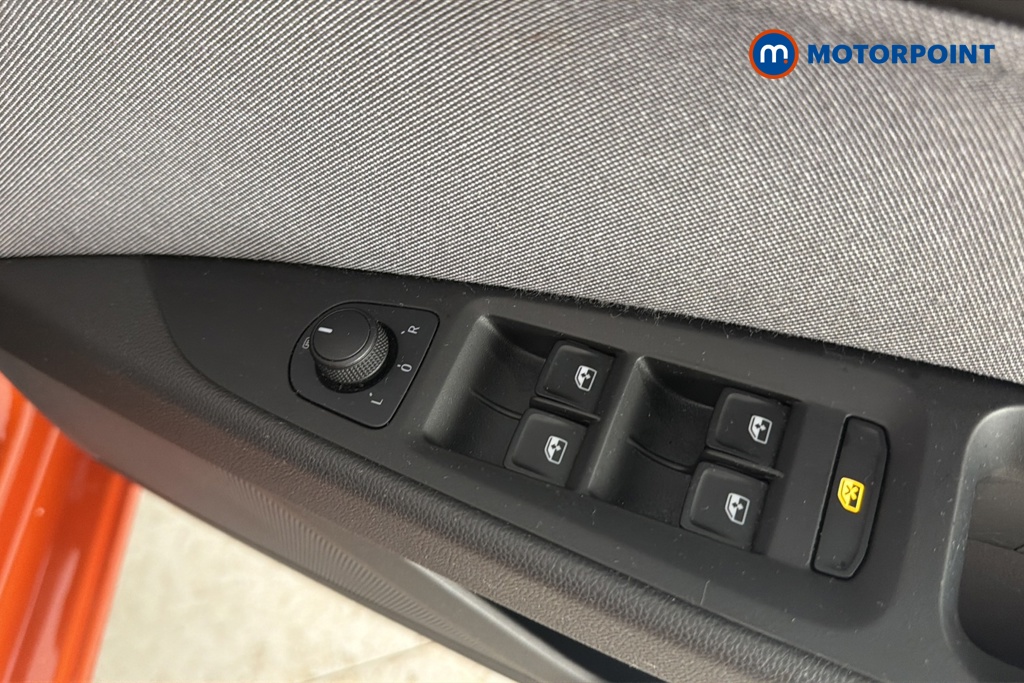 Seat Leon Se Dynamic Manual Petrol Hatchback - Stock Number (1673214) - 19th supplementary image