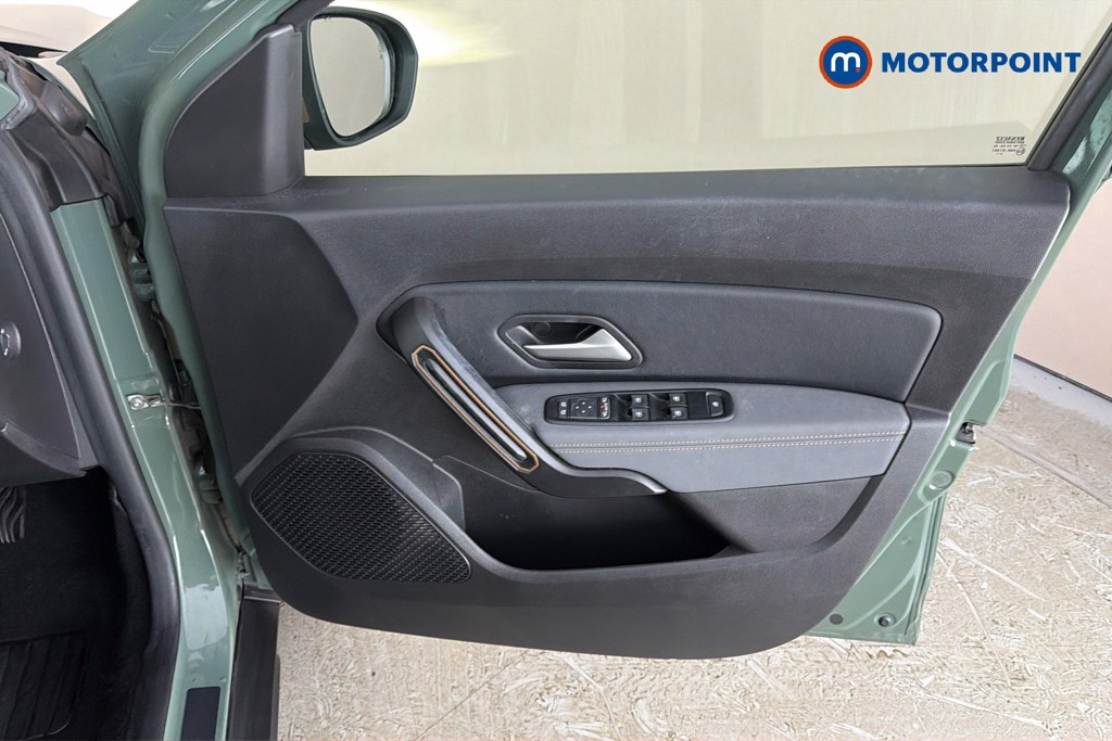 Dacia Duster Extreme Manual Petrol SUV - Stock Number (1673344) - 19th supplementary image