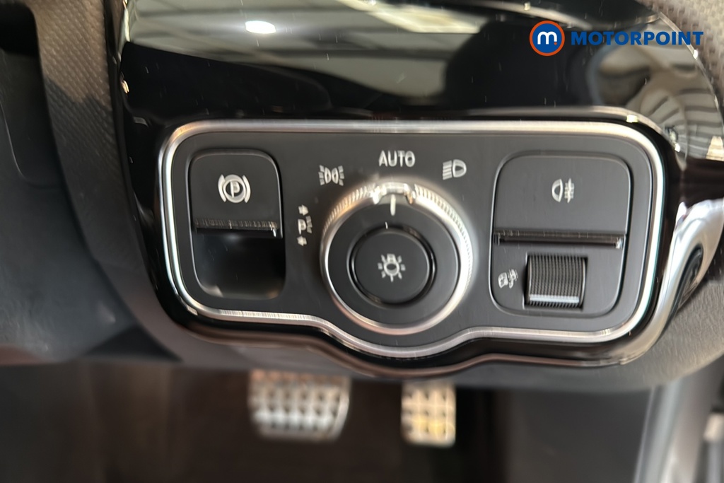 Mercedes-Benz A Class Amg Line Automatic Petrol Hatchback - Stock Number (1673538) - 11th supplementary image