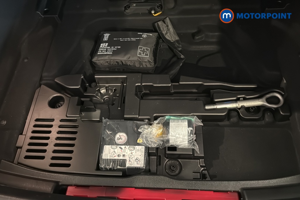 Mercedes-Benz A Class Amg Line Automatic Petrol Hatchback - Stock Number (1673538) - 33rd supplementary image