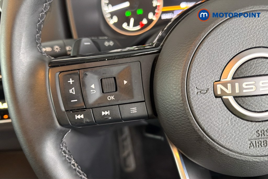 Nissan Qashqai Acenta Premium Automatic Petrol SUV - Stock Number (1673570) - 3rd supplementary image