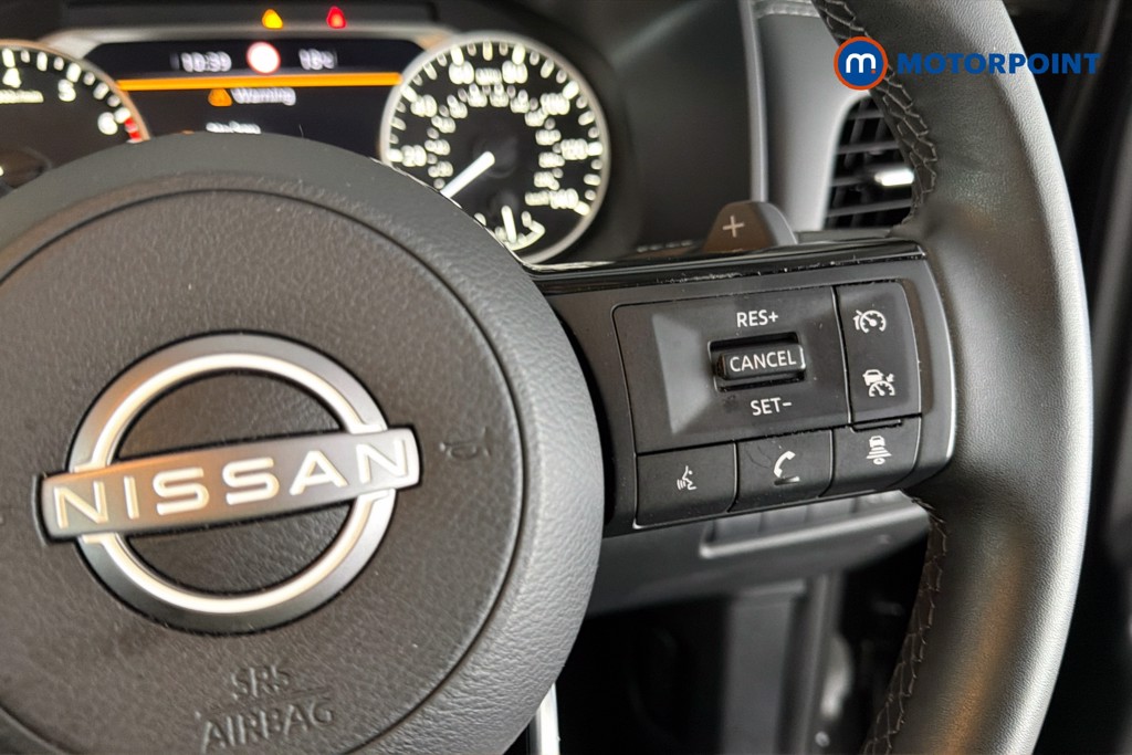 Nissan Qashqai Acenta Premium Automatic Petrol SUV - Stock Number (1673570) - 4th supplementary image