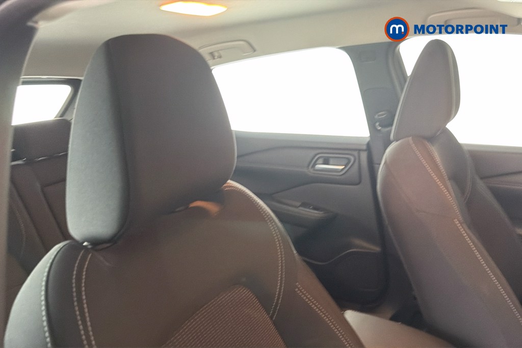 Nissan Qashqai Acenta Premium Automatic Petrol SUV - Stock Number (1673570) - 23rd supplementary image