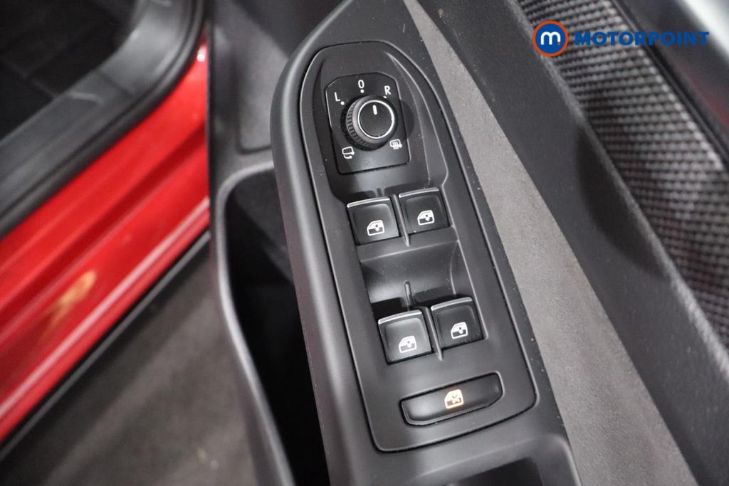 Volkswagen Golf Black Edition Manual Petrol Hatchback - Stock Number (1673585) - 16th supplementary image
