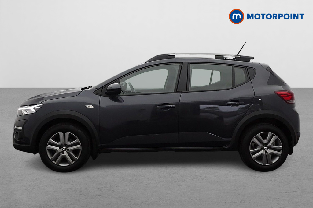 Dacia Sandero Stepway Comfort Manual Petrol Hatchback - Stock Number (1673717) - Passenger side
