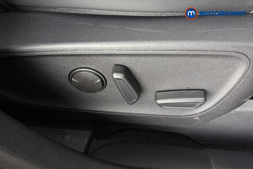 Ford Kuga Vignale Automatic Petrol-Electric Hybrid SUV - Stock Number (1673729) - 23rd supplementary image