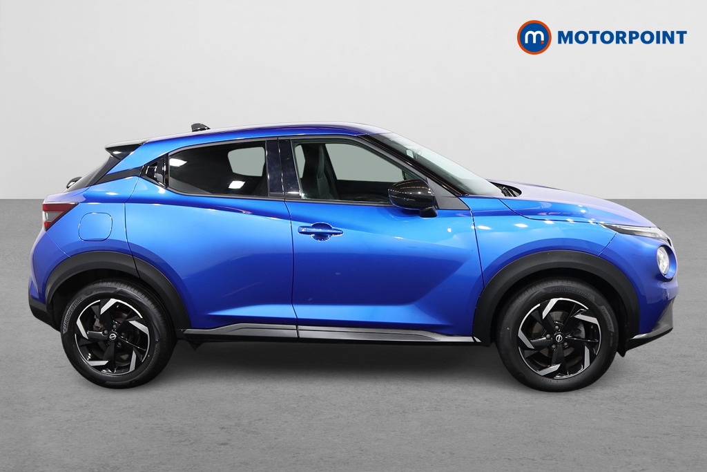 Nissan Juke N-Connecta Manual Petrol SUV - Stock Number (1673737) - Drivers side
