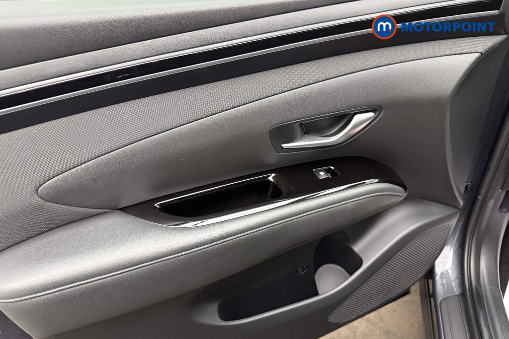 Hyundai Tucson Se Connect Manual Petrol SUV - Stock Number (1673739) - 5th supplementary image