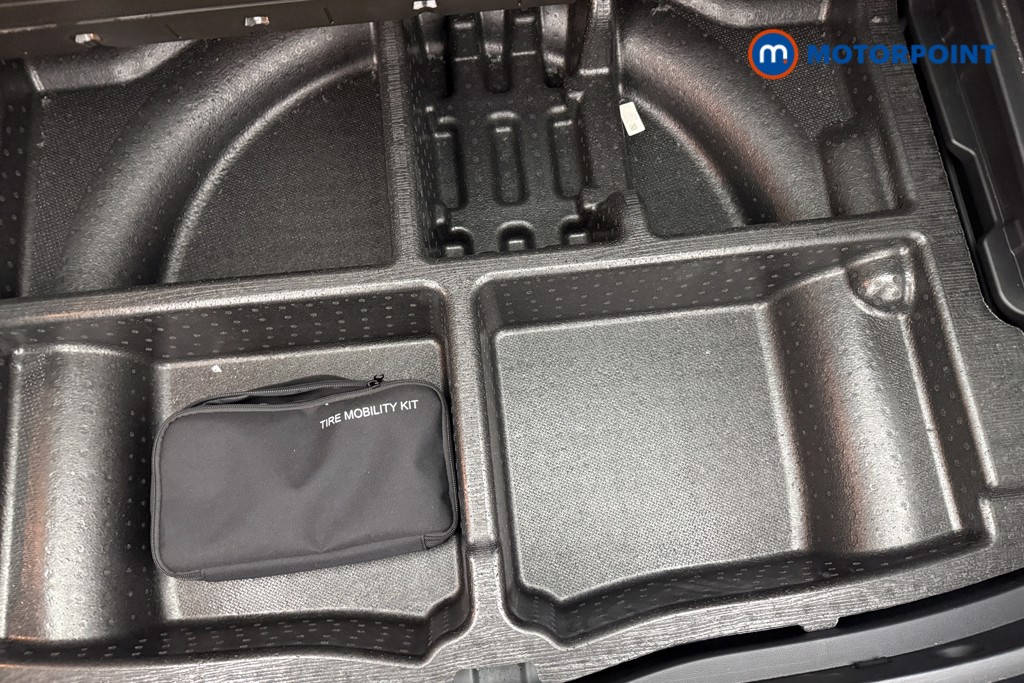 Hyundai Tucson Se Connect Manual Petrol SUV - Stock Number (1673739) - 21st supplementary image