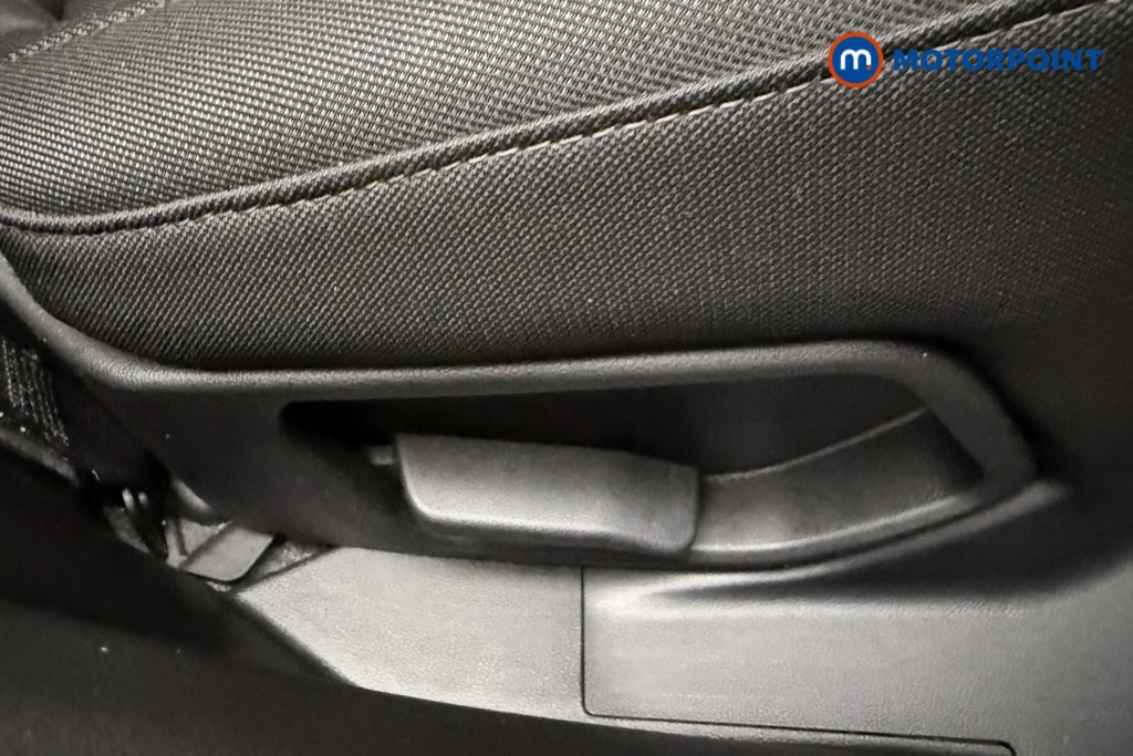 Hyundai Tucson Se Connect Manual Petrol SUV - Stock Number (1673739) - 31st supplementary image