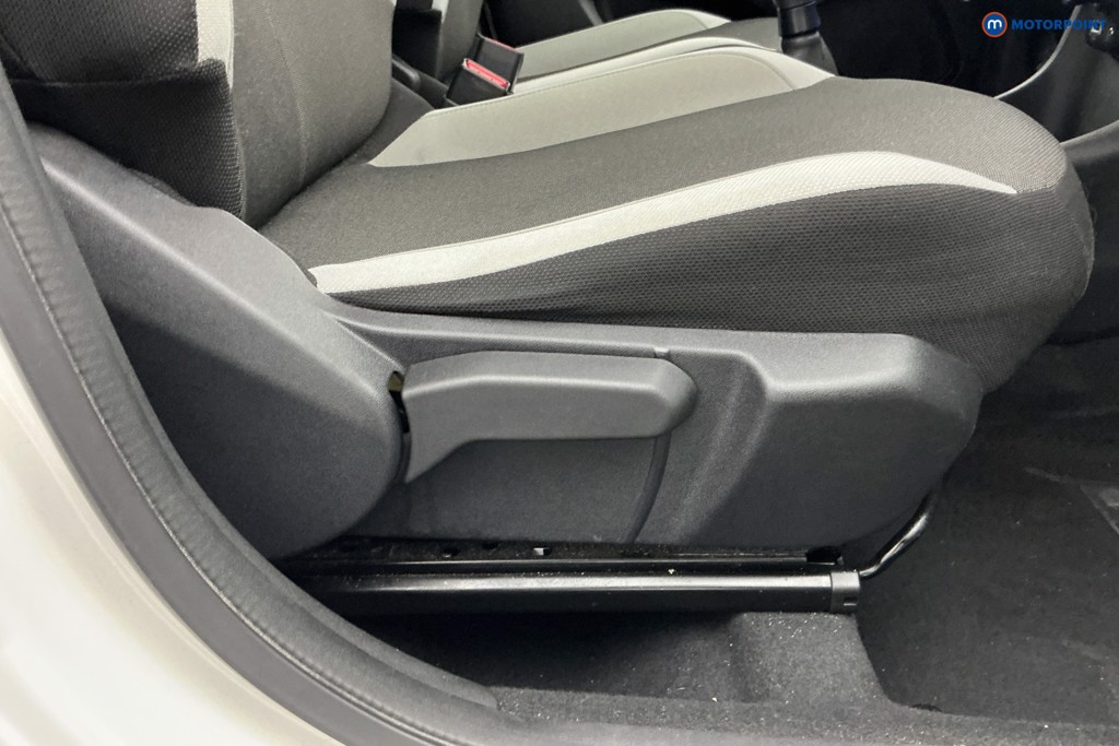 Toyota Aygo X-Press Manual Petrol Hatchback - Stock Number (1673780) - 16th supplementary image