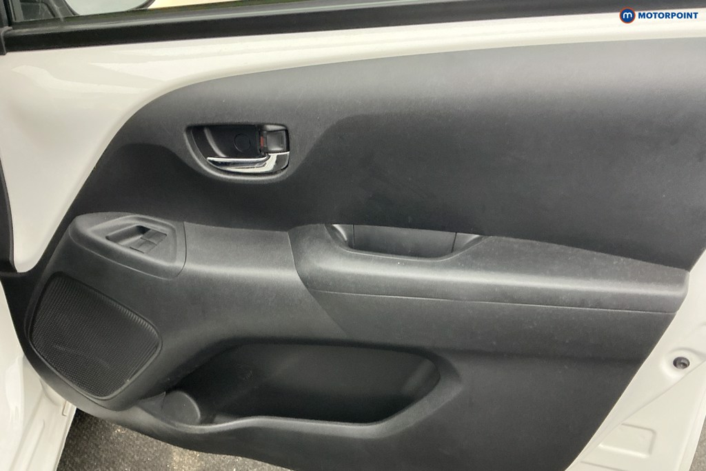 Toyota Aygo X-Press Manual Petrol Hatchback - Stock Number (1673780) - 17th supplementary image