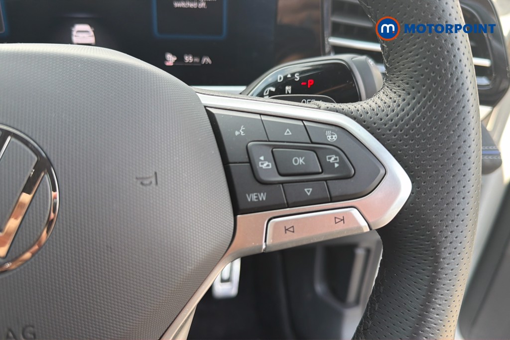 Volkswagen Passat R-Line Automatic Petrol Plug-In Hybrid Estate - Stock Number (1673785) - 14th supplementary image