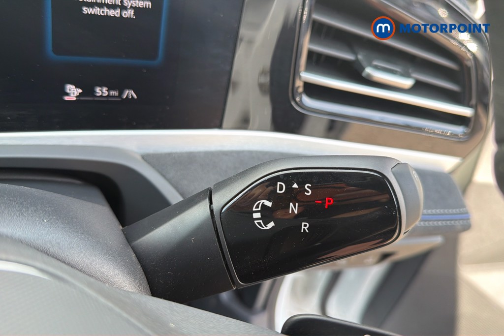 Volkswagen Passat R-Line Automatic Petrol Plug-In Hybrid Estate - Stock Number (1673785) - 17th supplementary image
