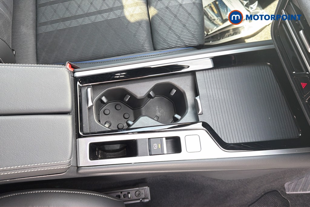 Volkswagen Passat R-Line Automatic Petrol Plug-In Hybrid Estate - Stock Number (1673785) - 32nd supplementary image