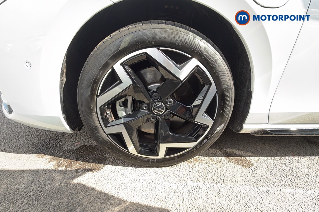 Volkswagen Passat R-Line Automatic Petrol Plug-In Hybrid Estate - Stock Number (1673785) - 38th supplementary image
