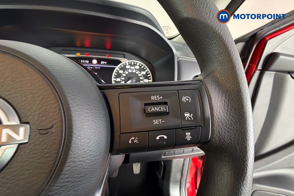 Nissan Qashqai Visia Manual Petrol SUV - Stock Number (1673870) - 4th supplementary image