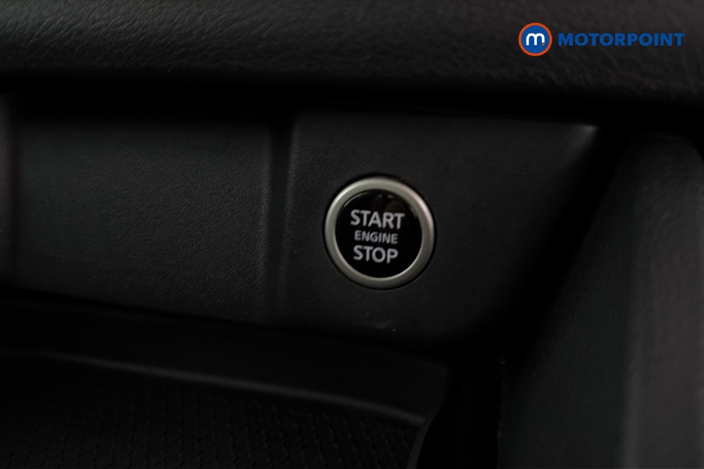 Nissan Qashqai Visia Manual Petrol SUV - Stock Number (1673870) - 13th supplementary image