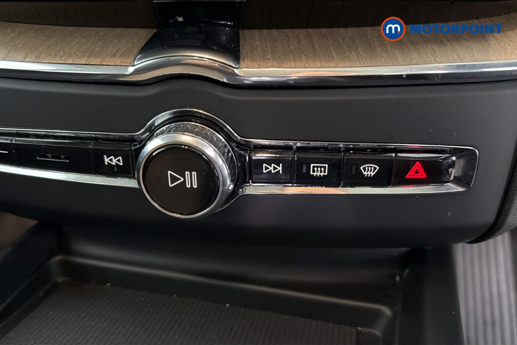 Volvo Xc60 Plus Automatic Petrol SUV - Stock Number (1673927) - 13th supplementary image