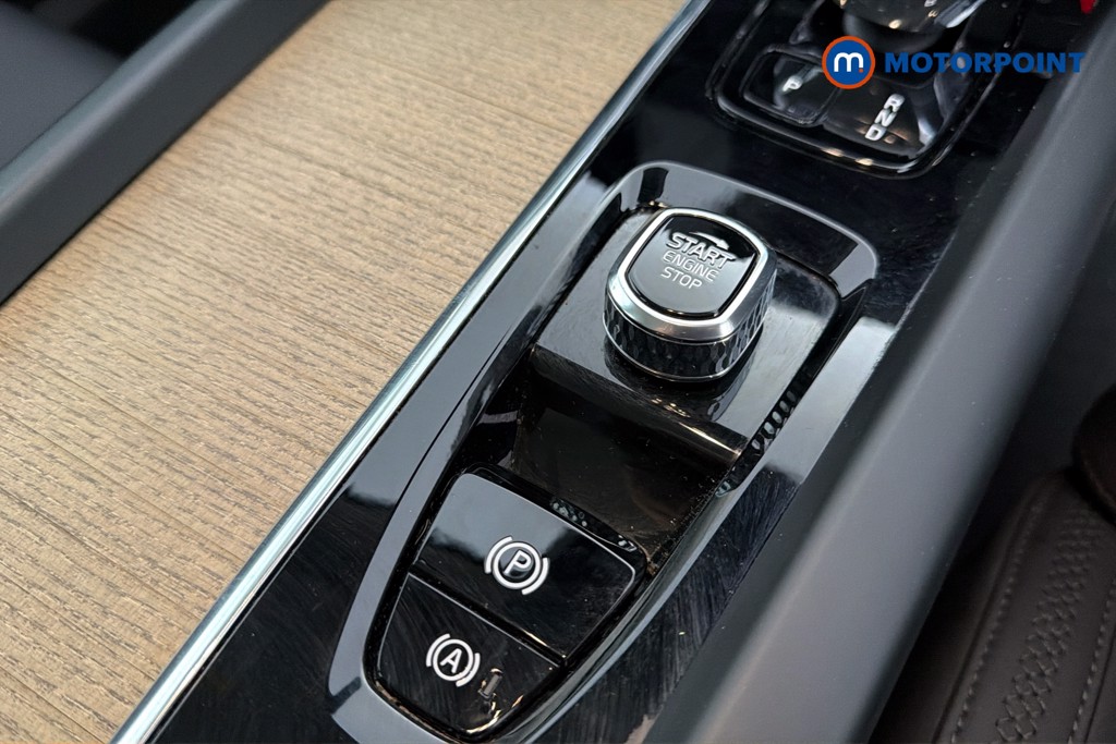 Volvo Xc60 Plus Automatic Petrol SUV - Stock Number (1673927) - 14th supplementary image